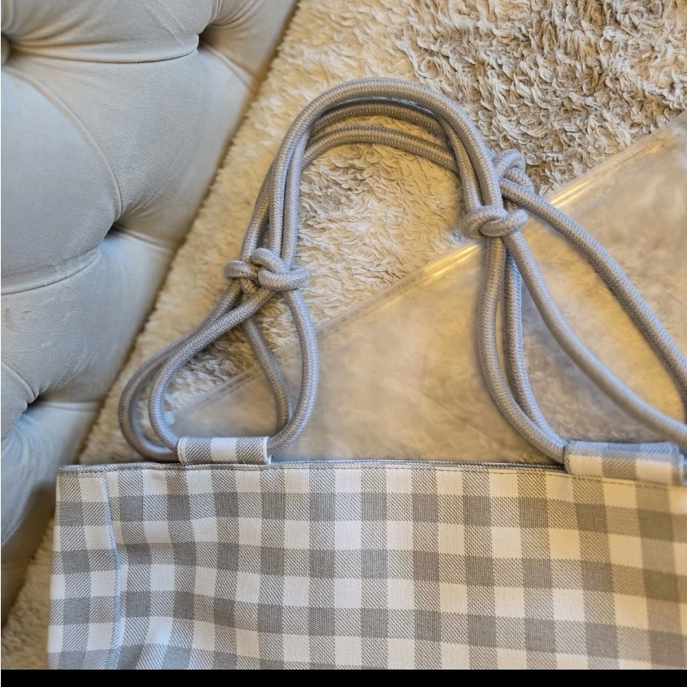 FARMHOUSE IS MY STYLE The Classic Farmhouse Bag in Gingham EUC - Picture 5 of 5
